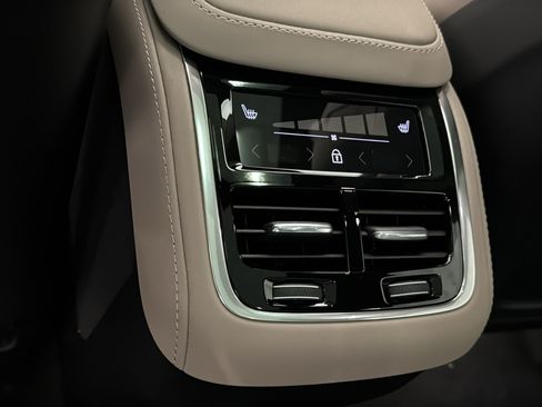 New 2026 Volvo XC90 B5 Core AWD/4WD image 28