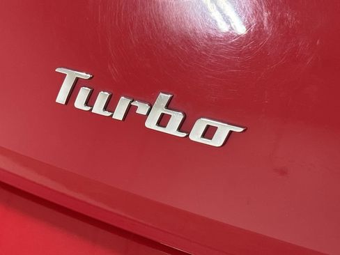 Used 2013 Volkswagen Beetle Turbo 60's Edition FWD image 24
