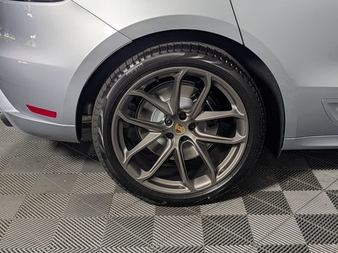 New 2026 Porsche Macan GTS AWD/4WD image 13