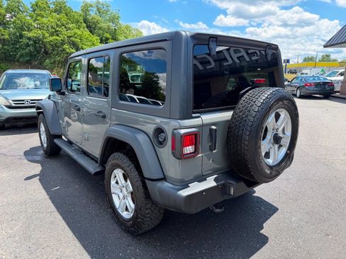 Used 2019 Jeep Wrangler Unlimited Sport S AWD/4WD image 13