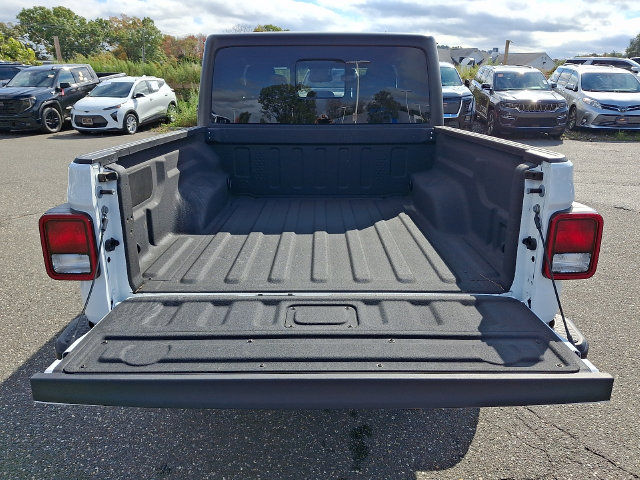Used 2025 Jeep Gladiator Sport AWD/4WD image 32