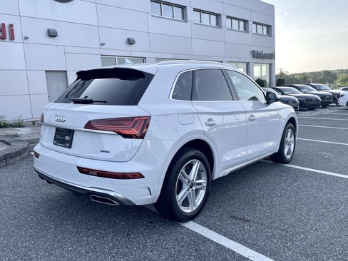 Certified 2024 Audi Q5 e Premium Plus w/ Premium Plus Package AWD/4WD image 5