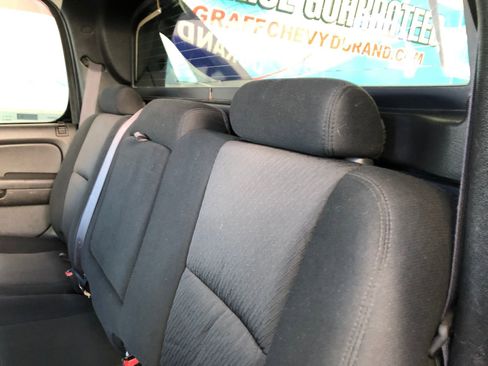 Used 2013 Chevrolet Avalanche LS image 9