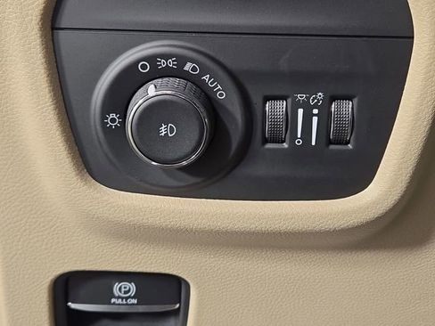 Used 2021 Jeep Grand Cherokee L Limited image 29