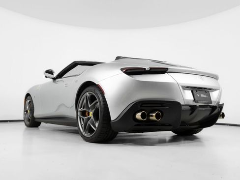 Used 2024 Ferrari Roma Spider image 18