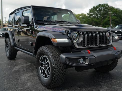 Used 2024 Jeep Wrangler Unlimited Rubicon w/ Technology Group AWD/4WD image 40
