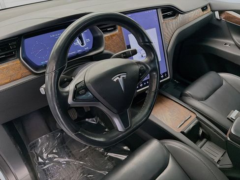 Used 2020 Tesla Model X Long Range image 6