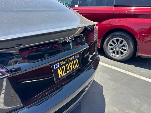 Used 2018 Tesla Model 3 Long Range AWD/4WD image 4