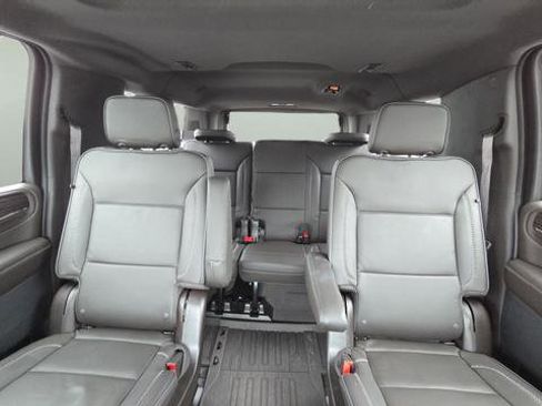 Used 2023 GMC Yukon XL Denali w/ LPO, Floor Liner Package image 32