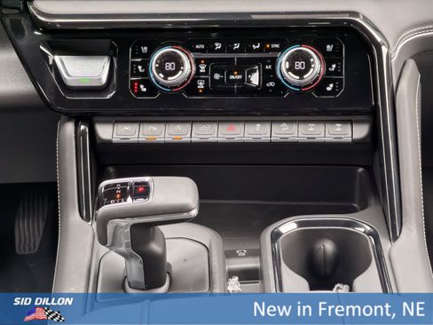 New 2026 GMC Sierra 1500 AT4X w/ LPO, Black Badging Package AWD/4WD image 12