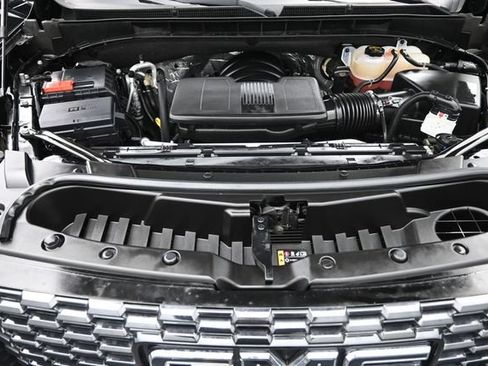 Used 2024 GMC Yukon Denali Ultimate AWD/4WD image 37