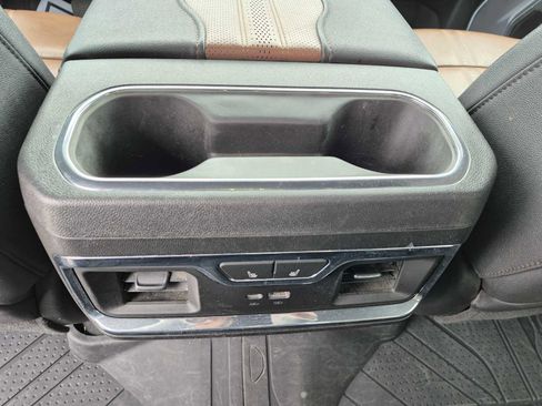 Used 2024 Chevrolet Silverado 3500 High Country w/ Technology Package AWD/4WD image 39