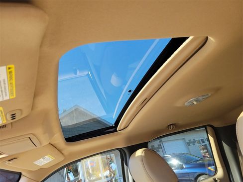 Used 2011 Ford F150 Lariat w/ Lariat Plus Pkg image 33