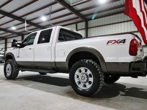 Used 2015 Ford F250 King Ranch w/ FX4 Off-Road Package image 8