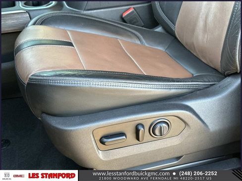 Used 2020 Chevrolet Silverado 1500 High Country w/ Technology Package image 20