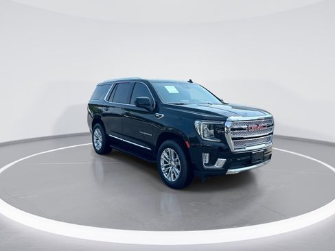 Used 2023 GMC Yukon SLT AWD/4WD image 2