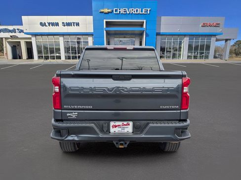 Used 2022 Chevrolet Silverado 1500 Custom w/ Safety Confidence Package image 9