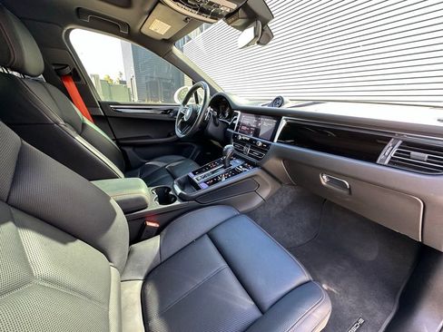 Used 2022 Porsche Macan S image 38