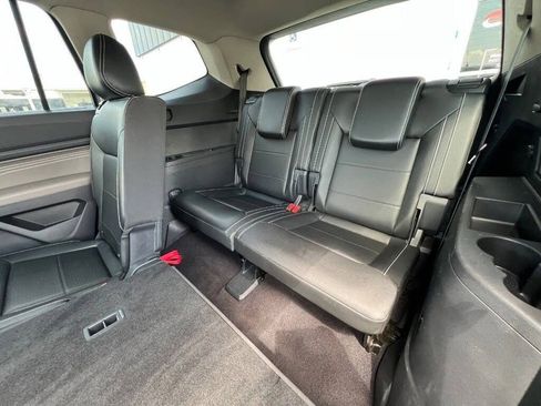 Used 2021 Volkswagen Atlas SE image 24