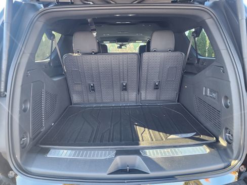 New 2026 Chevrolet Suburban Z71 w/ Comfort Package image 12