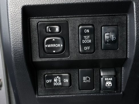 Used 2019 Toyota Tundra SR5 image 22