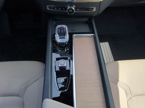 New 2026 Volvo XC60 B5 Plus AWD/4WD image 14