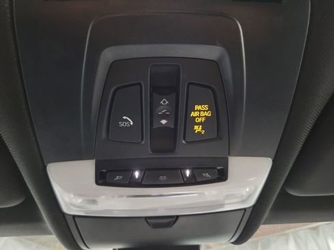 Used 2017 BMW X5 xDrive40e image 23