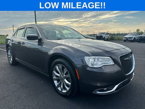 Used 2015 Chrysler 300 Limited w/ Driver Convenience Group AWD/4WD image 1