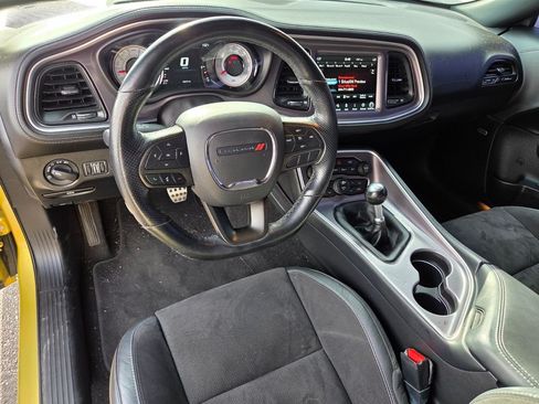 Used 2021 Dodge Challenger R/T Scat Pack RWD image 15