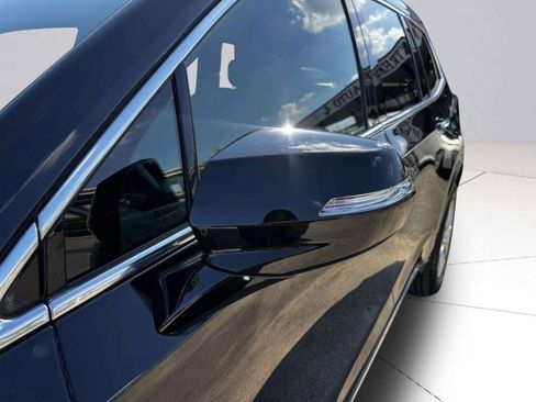 Used 2024 Cadillac XT6 Luxury w/ LPO, Floor Liner Package image 15