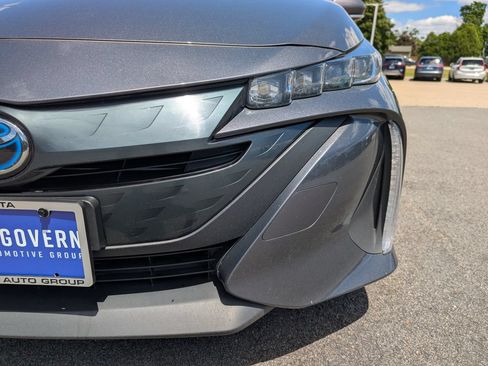 Used 2022 Toyota Prius Prime XLE FWD image 10