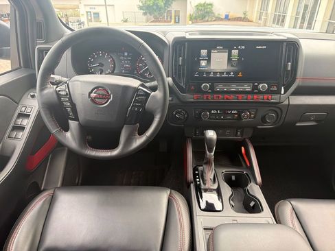 Used 2025 Nissan Frontier PRO-4X w/ Pro Premium Package image 11