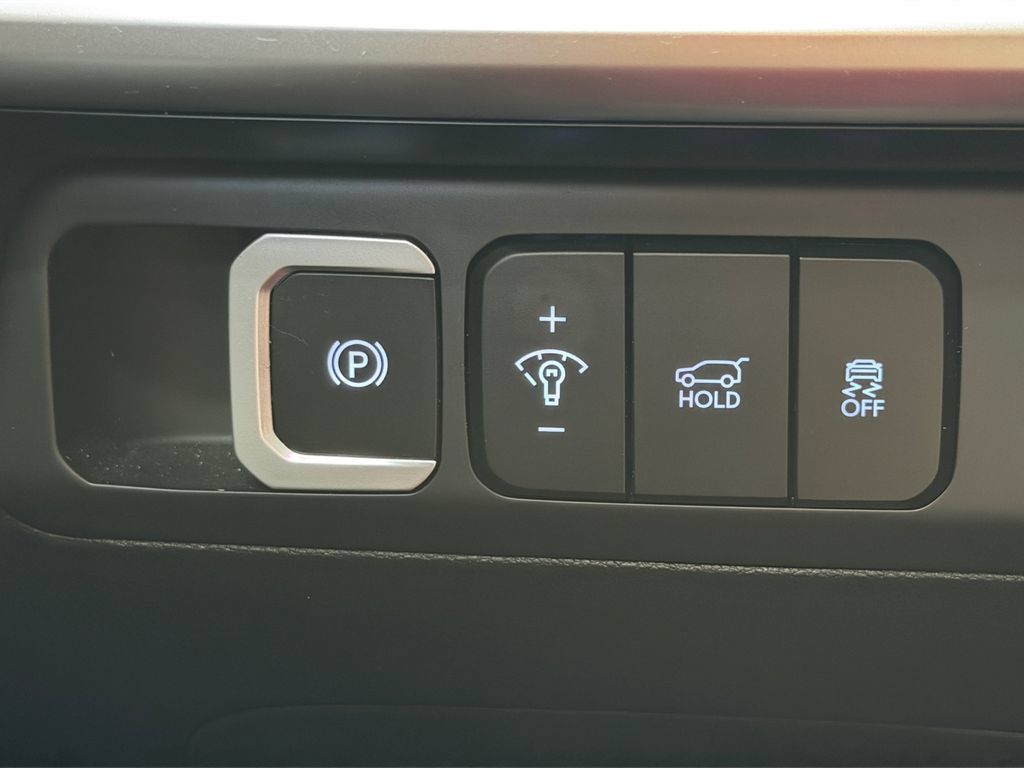 Used 2024 Hyundai Santa Fe SEL FWD image 24