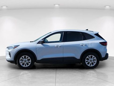 Used 2025 Ford Escape Active AWD/4WD image 3