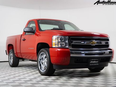 Used 2011 Chevrolet Silverado 1500 W/T w/ LS Package RWD image 1