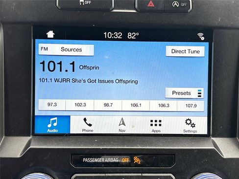 Used 2018 Ford F150 XLT w/ Equipment Group 302A Luxury AWD/4WD image 14