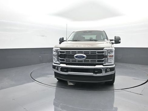New 2026 Ford F250 XLT w/ FX4 Off-Road Package AWD/4WD image 4