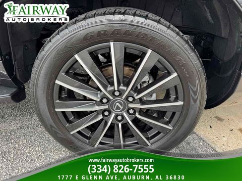 Used 2024 Lexus GX 550 w/ Accessory Package (Z1) AWD/4WD image 36