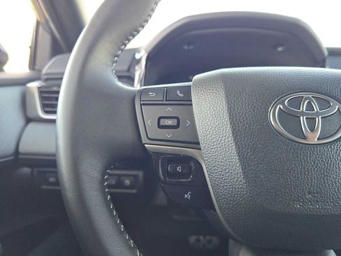 Certified 2025 Toyota Camry SE FWD image 24