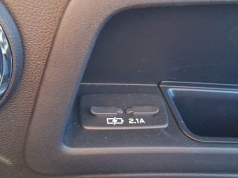 Certified 2025 Subaru Ascent Bronze Edition w/ Popular Package #2 image 26