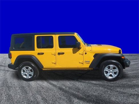 Used 2018 Jeep Wrangler Unlimited Sport S image 3