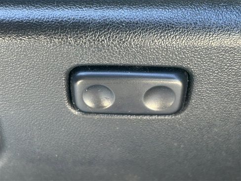 Used 2020 Toyota Tacoma SR5 image 24