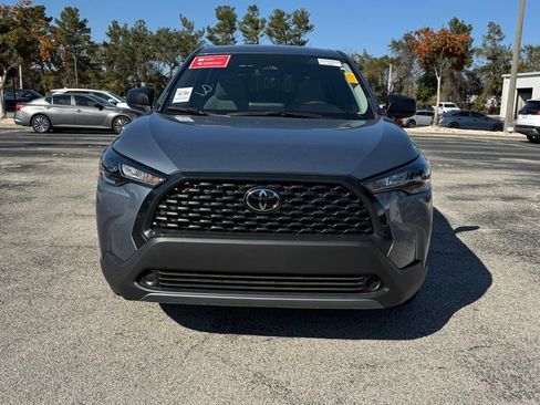 Used 2024 Toyota Corolla Cross L image 2