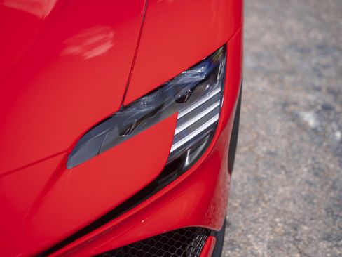Used 2022 Ferrari SF90 Spider AWD/4WD image 23