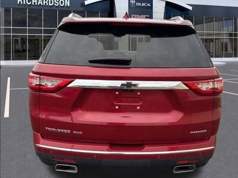 Used 2019 Chevrolet Traverse Premier image 3