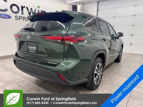 Used 2024 Toyota Highlander XLE image 8