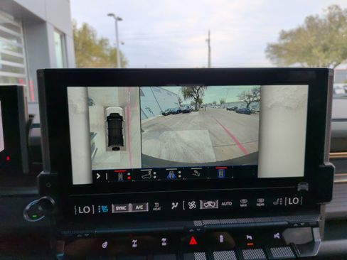 Used 2024 GMC Hummer EV 3X w/ Extreme Off-Road Package image 23