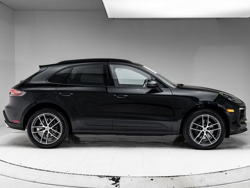 Certified 2026 Porsche Macan AWD/4WD image 33
