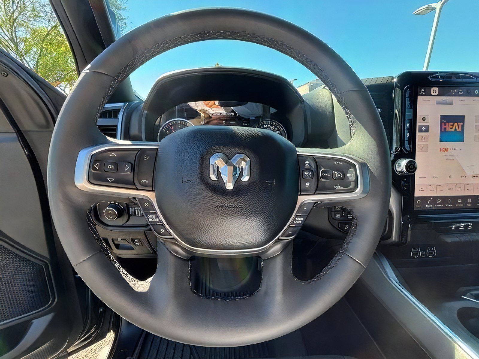 Used 2025 RAM 1500 Big Horn AWD/4WD image 11