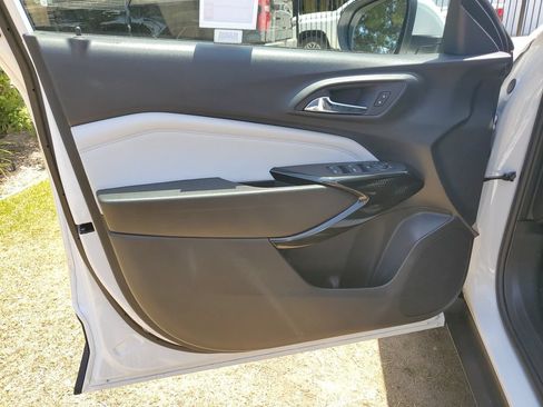 Used 2026 Chevrolet Trax LT FWD image 20